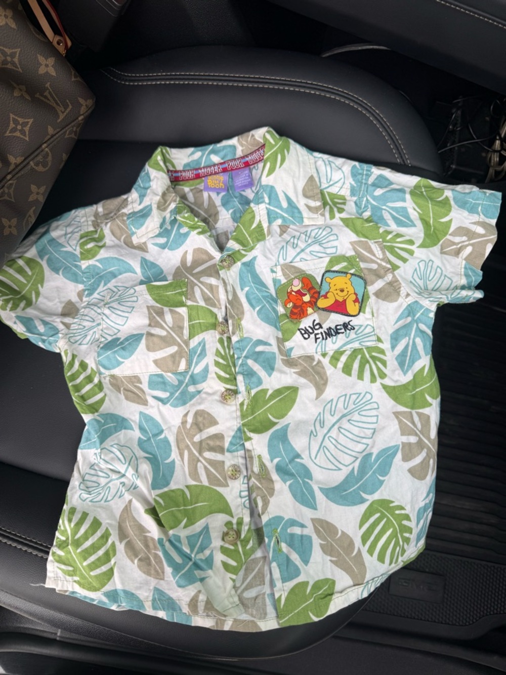 VINTAGE Winnie the Pooh shirt
